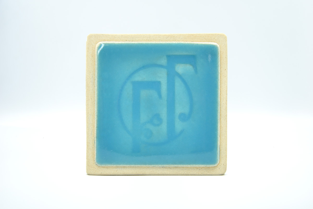 «Голубой селадон» пример покрытия керамики от ГлавГлазурь
